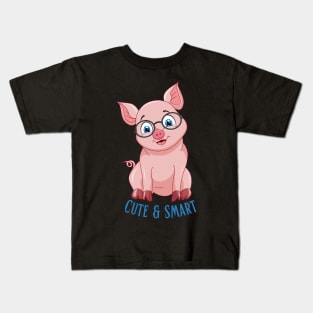 Cute and Smart Cookie Sweet little pink piggy in glasses cute baby outfit Kids T-Shirt